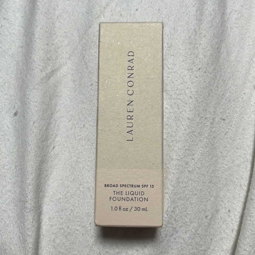 New Lauren Conrad 1 Ounce The Liquid Foundation 6.0 SPF 15 Expires 10/22